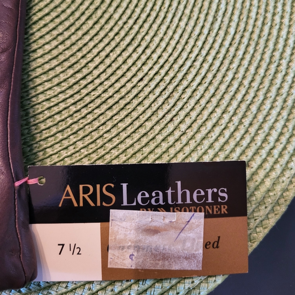 NWT Aris Brown Leather Gloves, Cashmere Lined By Isotoner - Picture 4 of 5